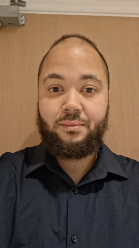 Bradley, AI Solutions Consultant at Chat Genius AI, helping UK service businesses find the right AI system